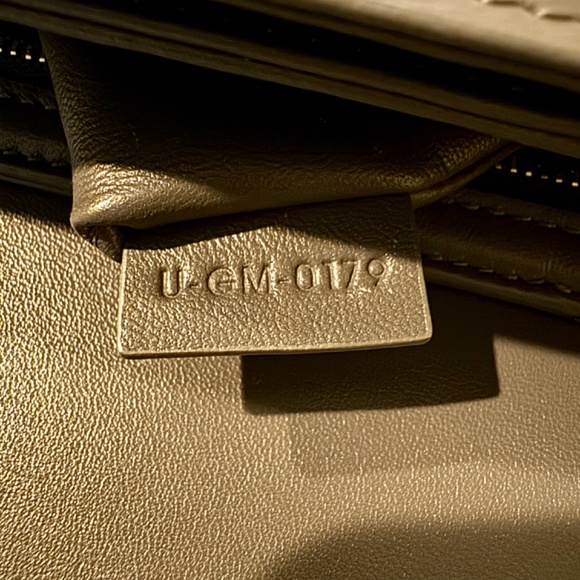 Authentic Celine Teen Triomphe in Shiny Genuine Calfskin Pebble Gray - Picture 10 of 11